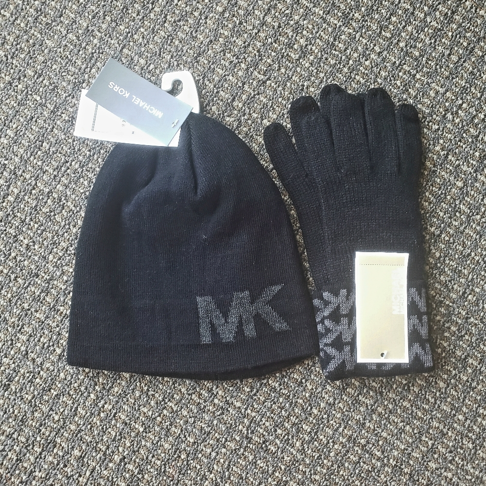 Michael Kors black hat and gloves set